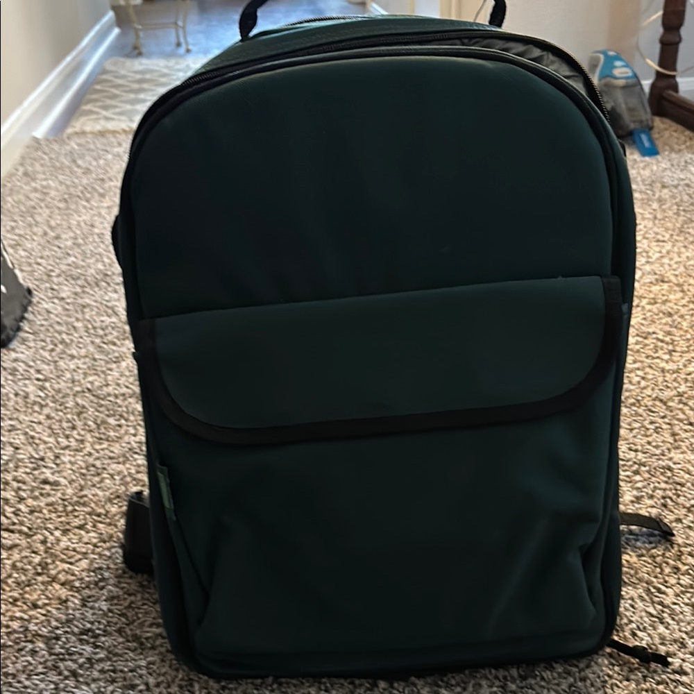 Portable Green Accent Picnic Cookware and Cutlery Set - Unbranded - Picture 4 of 5